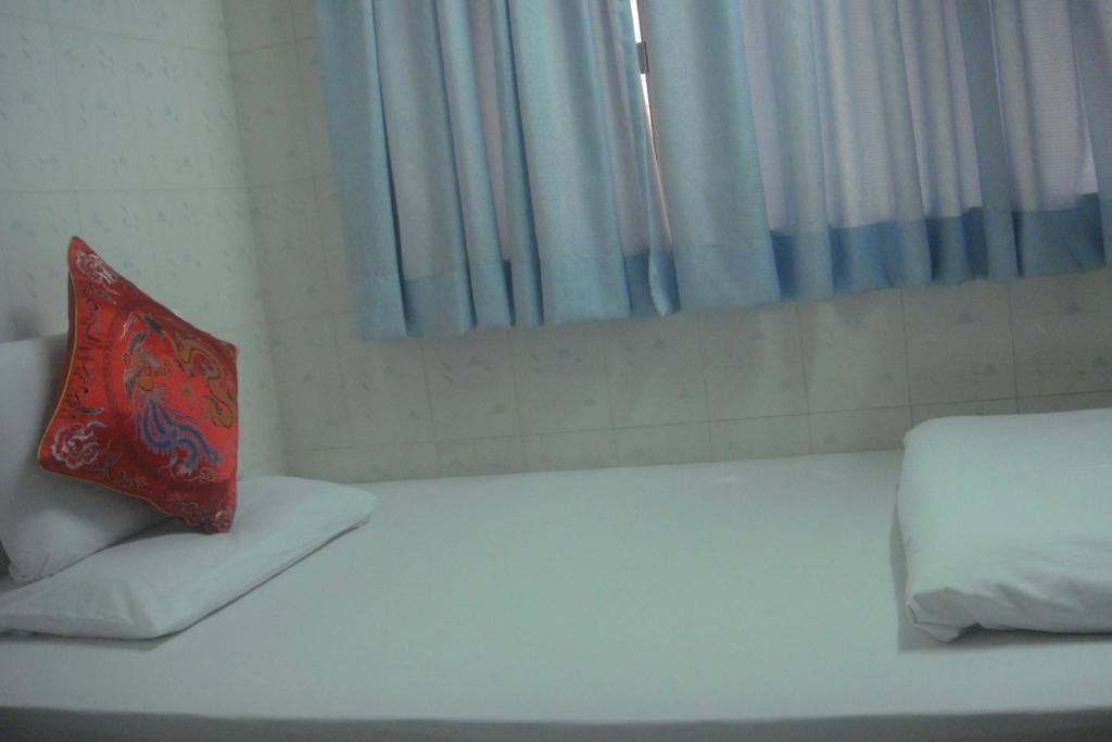 Paris Guest House Hong Kong Room photo