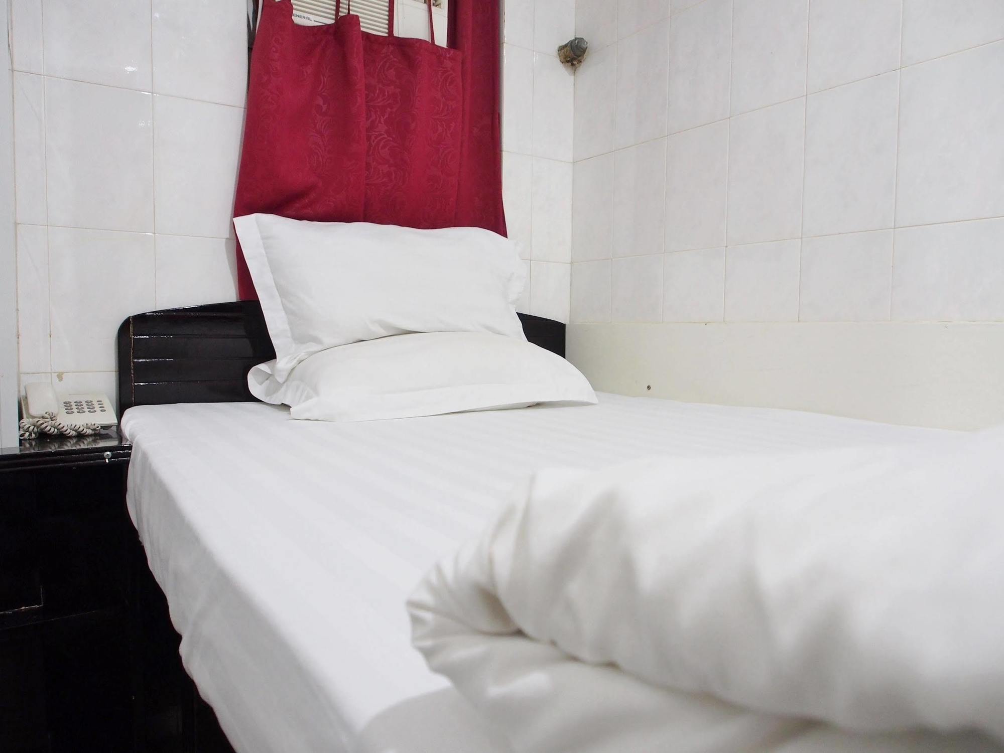 Paris Guest House Hong Kong Exterior photo